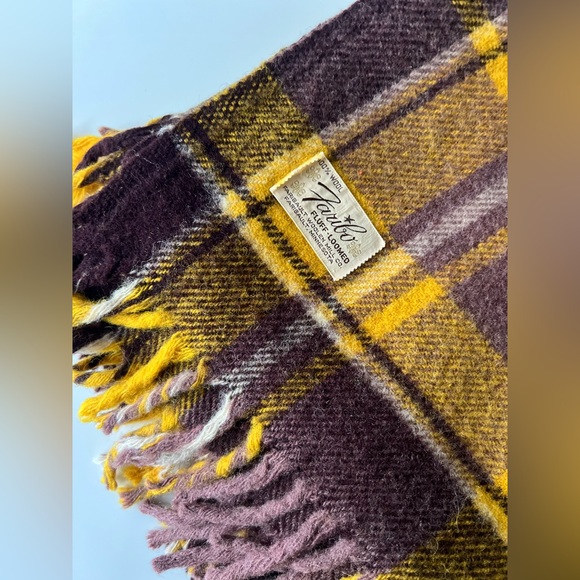 LK New Vintage Wool Stadium Game Day Throw Blanket 50x50 Faribo MN Maroon Gold - Picture 6 of 13